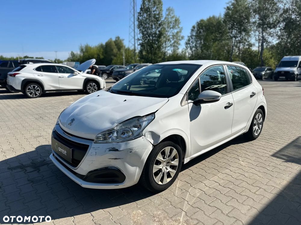 Peugeot 208 - 3