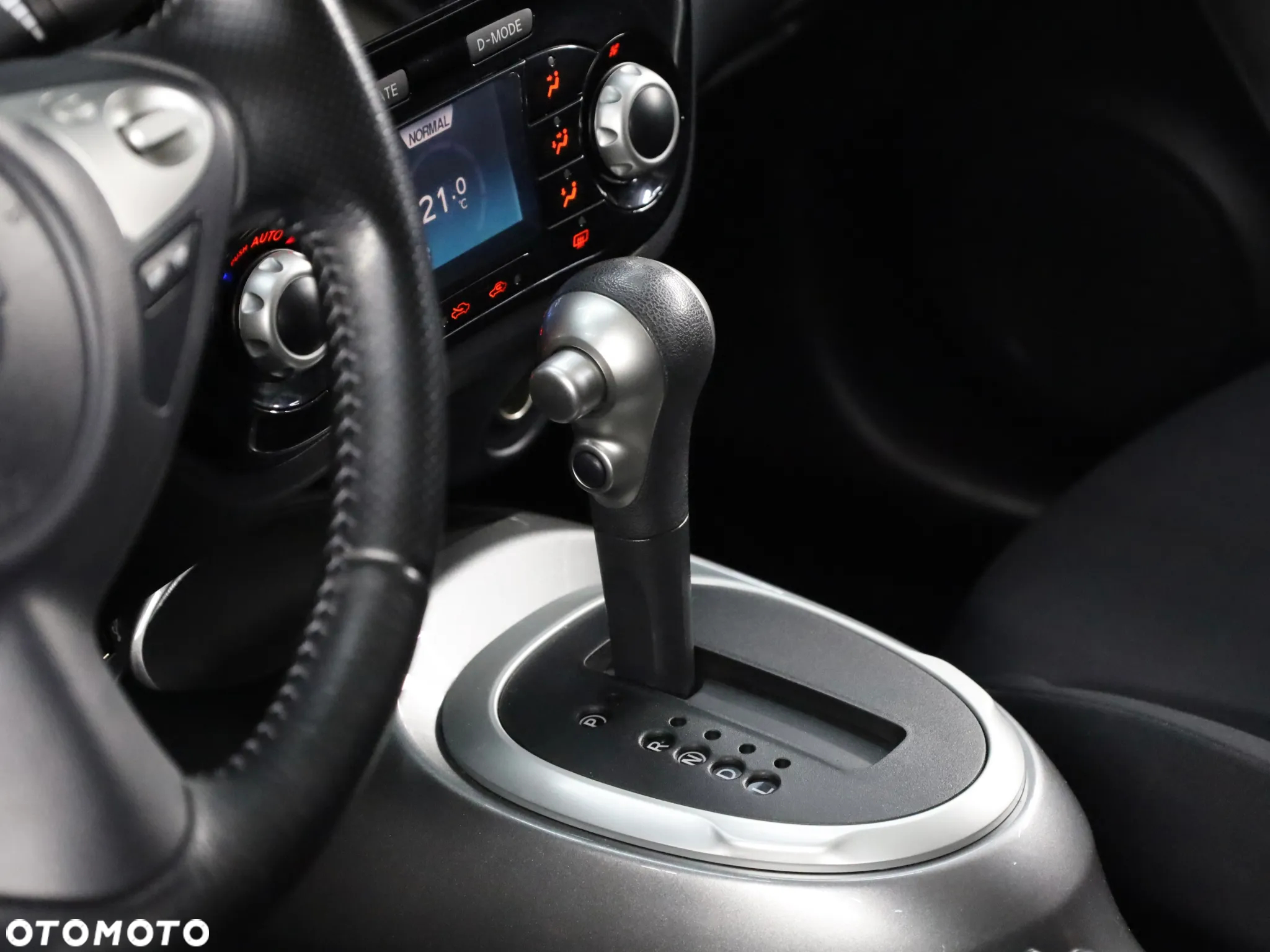 Nissan Juke 1.6 Acenta Xtronic EU6 - 36