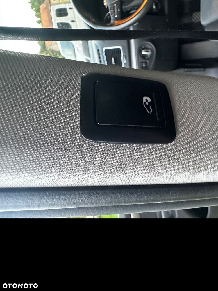 Volkswagen Sharan - 10