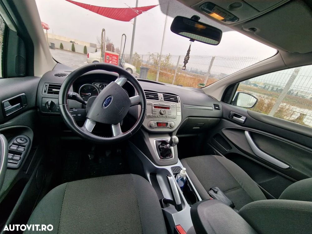 Ford Kuga 2.0 TDCi 2x4 Individual - 6