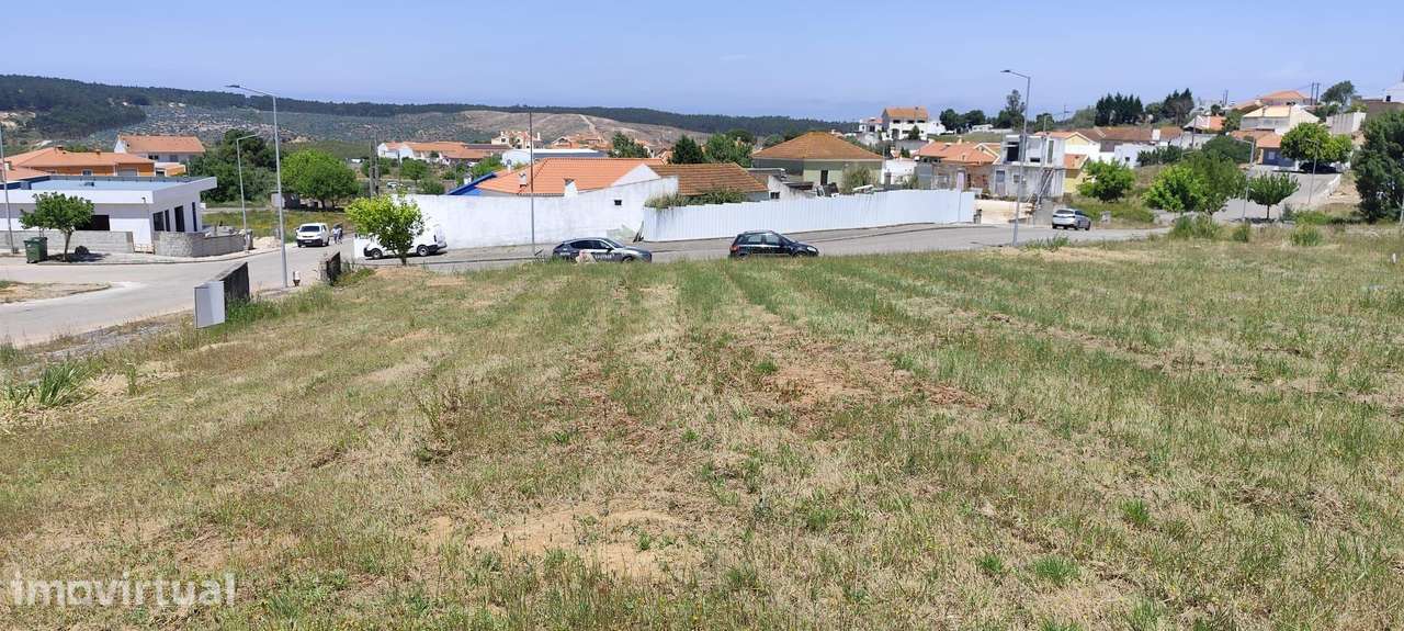 Lote Urbano para construção de moradia unifamiliar - Grande imagem: 3/12