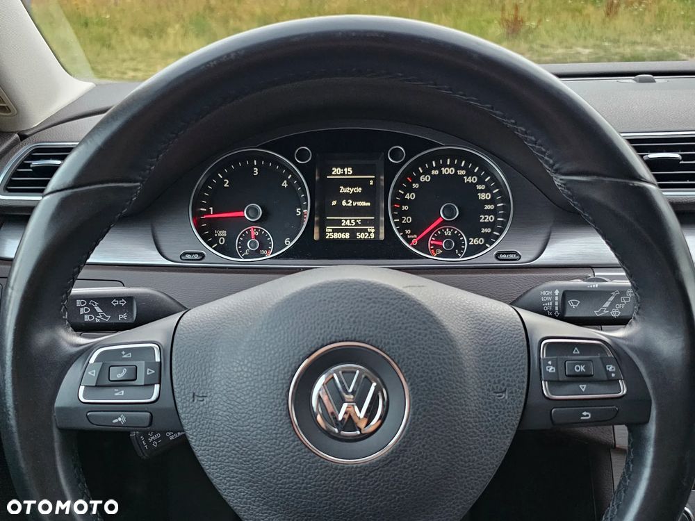 Volkswagen Passat Variant 2.0 TDI BlueMotion Technology Comfortline - 23