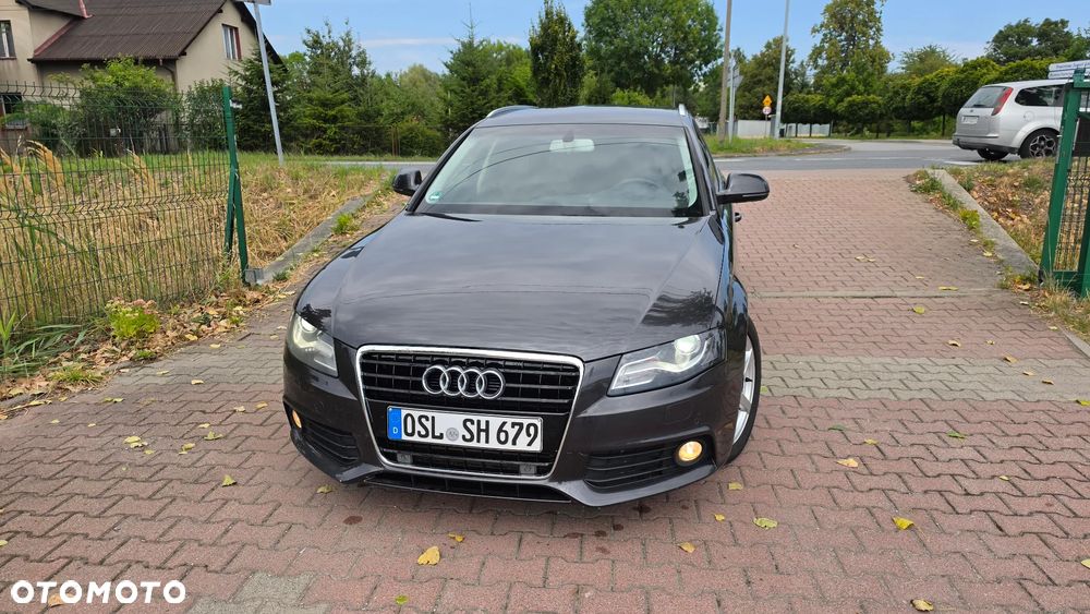 Audi A4 Avant - 33
