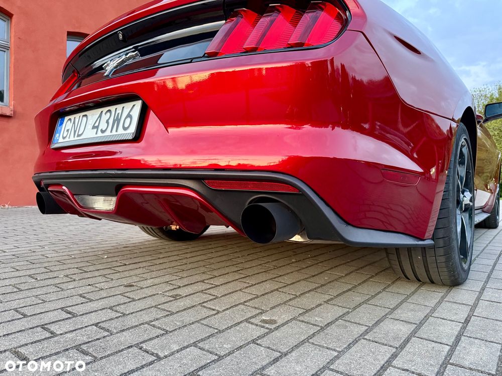 Ford Mustang - 19