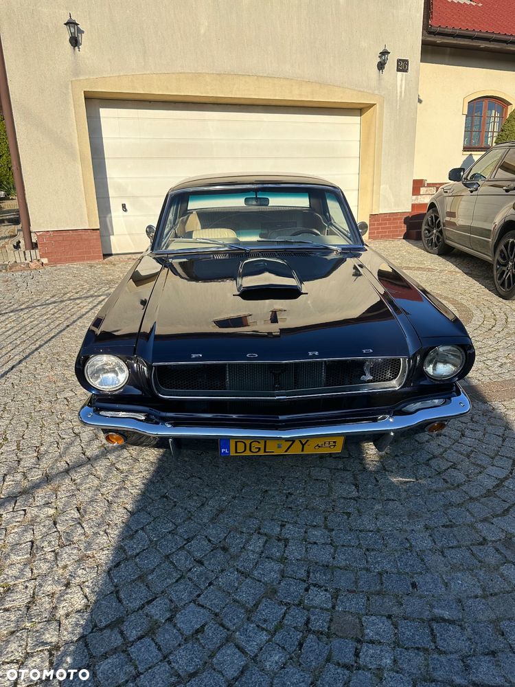 Ford Mustang - 7