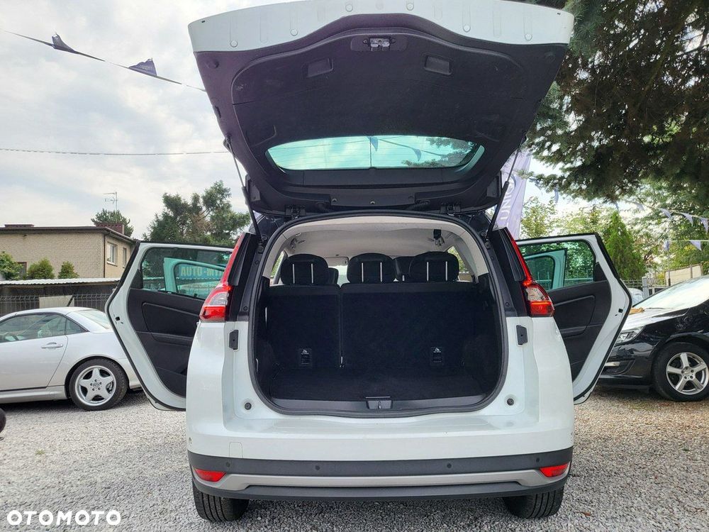 Renault Grand Scenic - 9