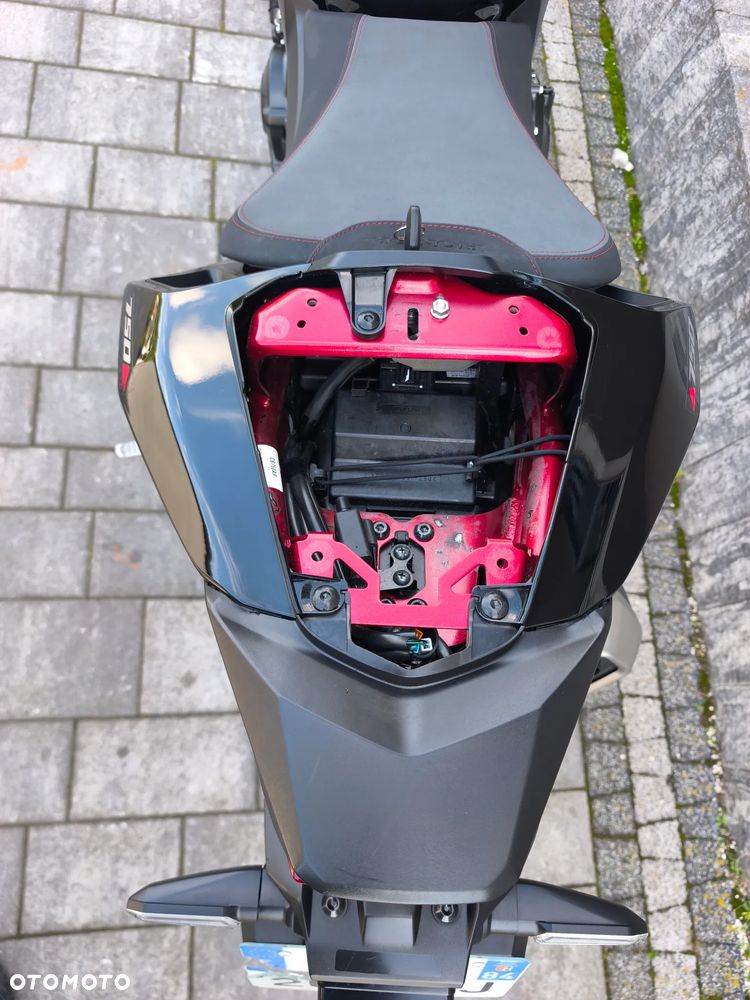 Honda Hornet - 29