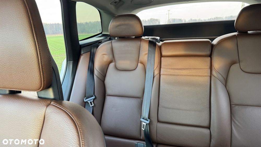 Volvo XC 60 D5 AWD Inscription - 28