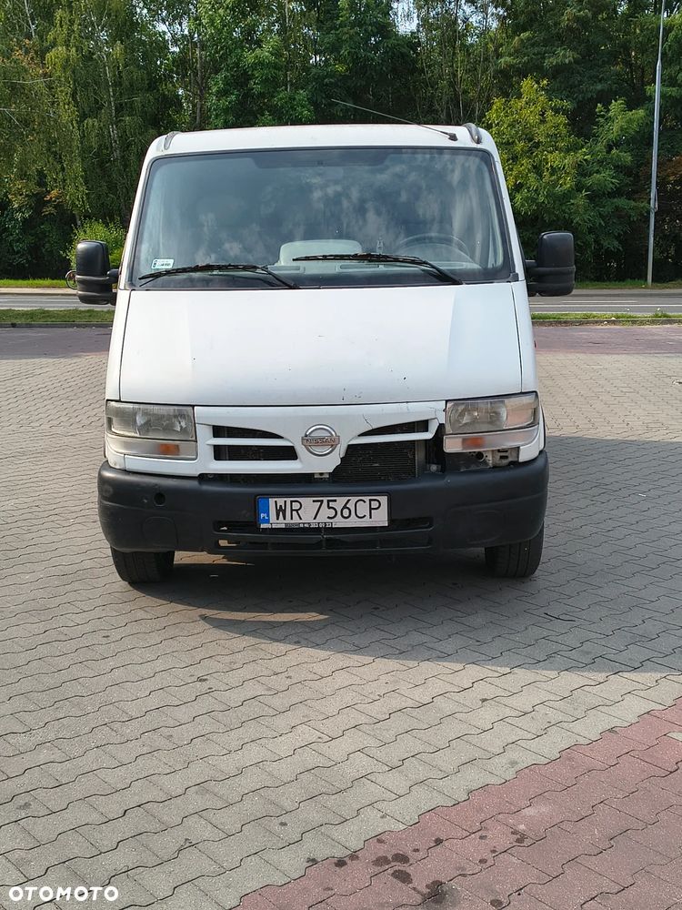 Nissan Interstar - 3