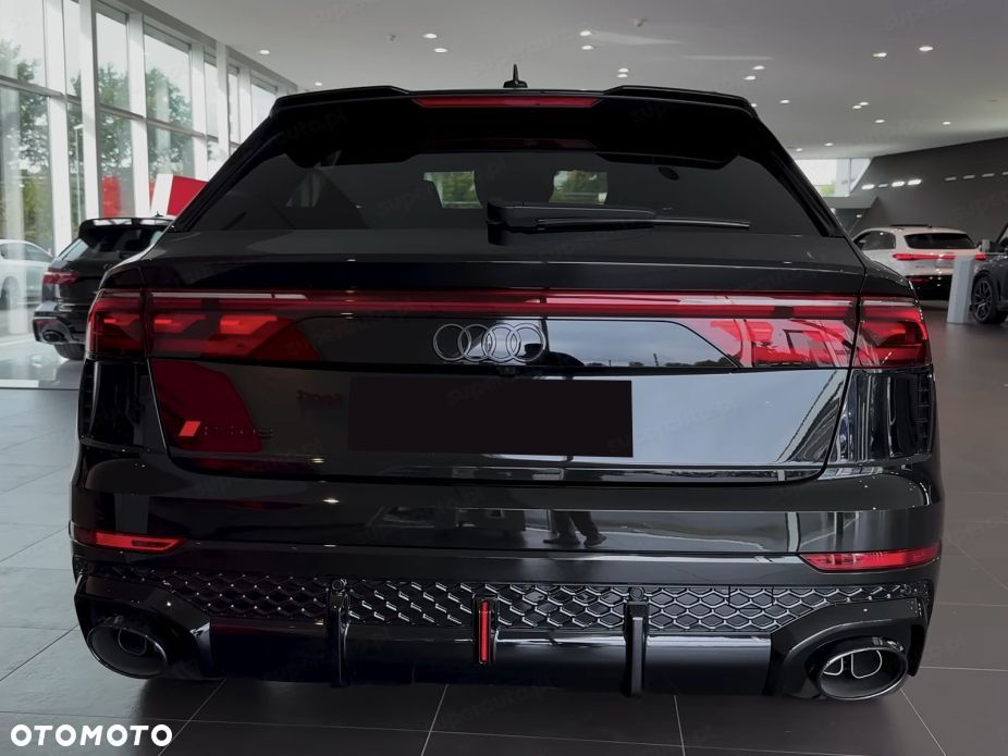 Audi RS Q8 - 4