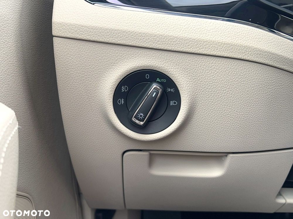 Skoda Superb 2.0 TSI L&K DSG - 22