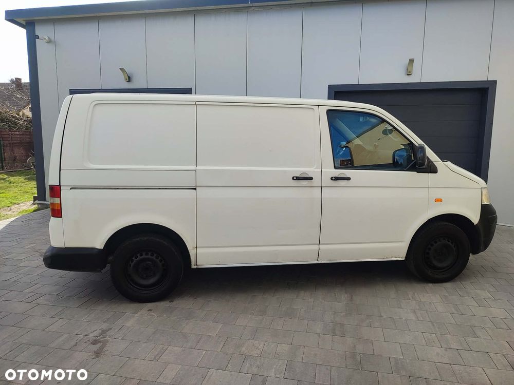 Volkswagen Transporter - 4