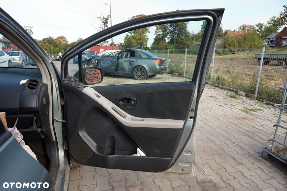 DRZWI PRZEDNIE PRAWE YARIS II 5D HB 1F8  SZARY TOYOTA 2005-2009 - 5