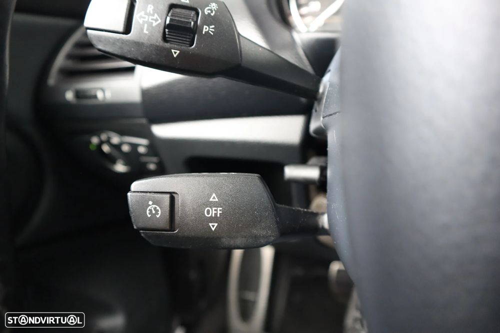 BMW 118 d DPF Aut. Edition Sport - 21