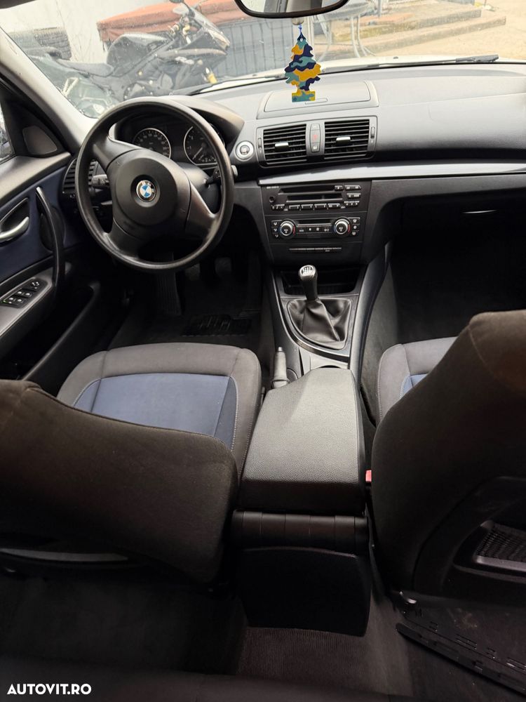 BMW Seria 1 116i - 10