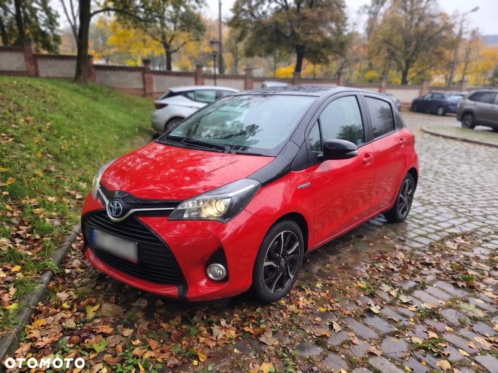 Toyota Yaris Hybrid 100 Premium EU6 - 4