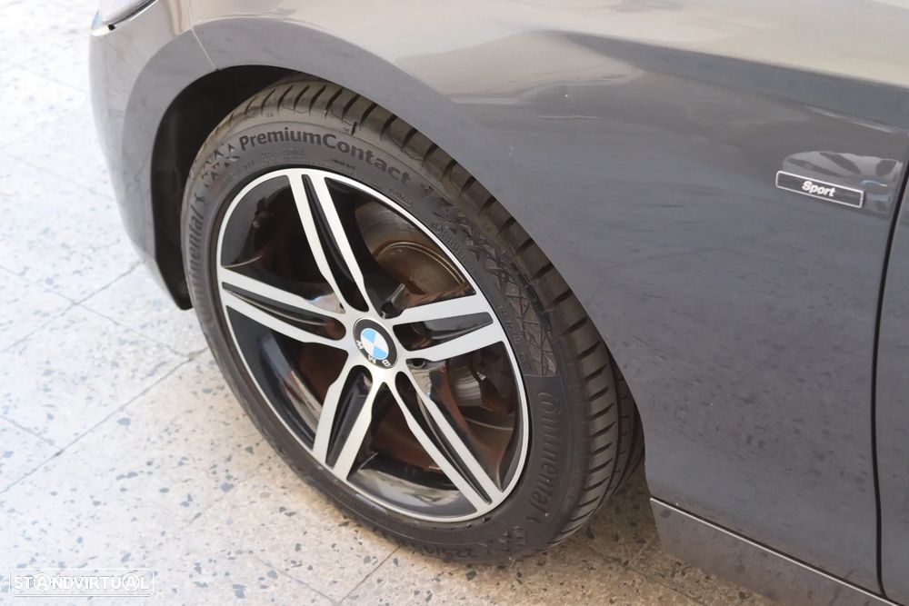 BMW 116 dA Line Sport - 28