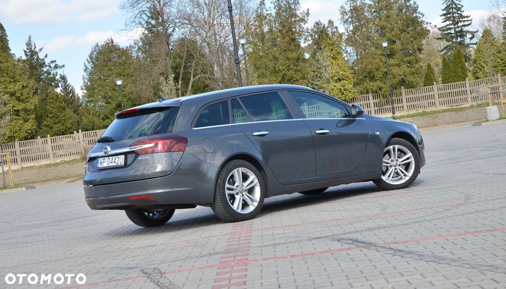 Opel Insignia - 12