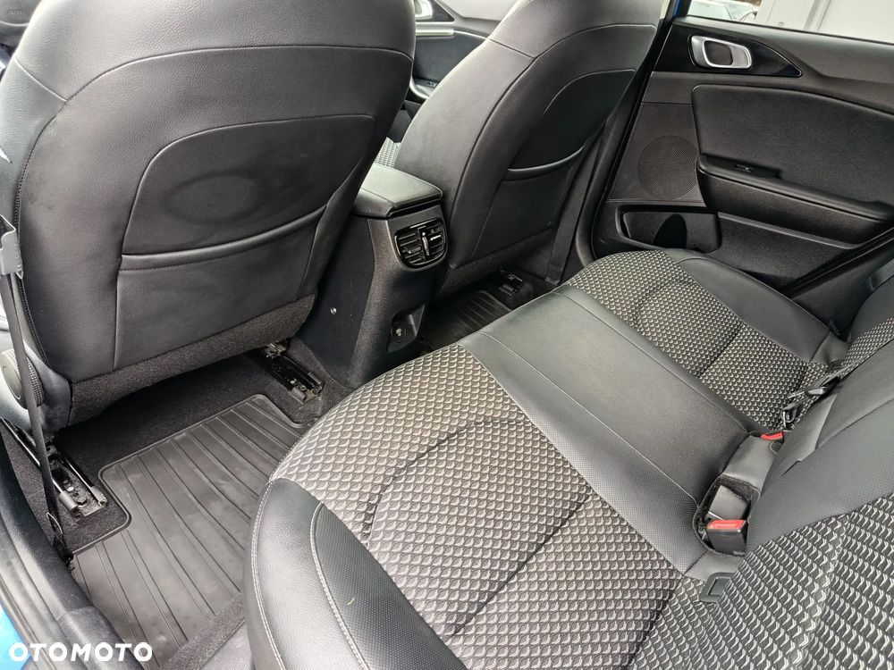 Kia XCeed 1.6 T-GDI L Business Line DCT - 10