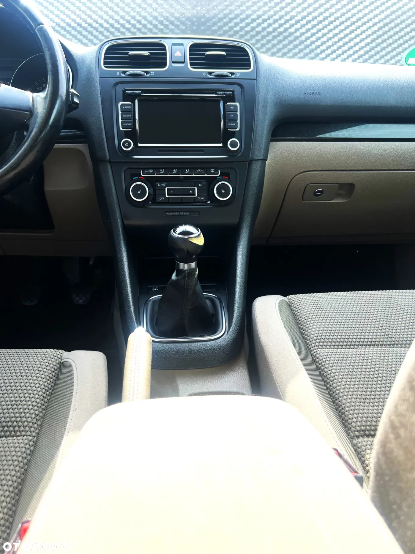 Volkswagen Golf - 5