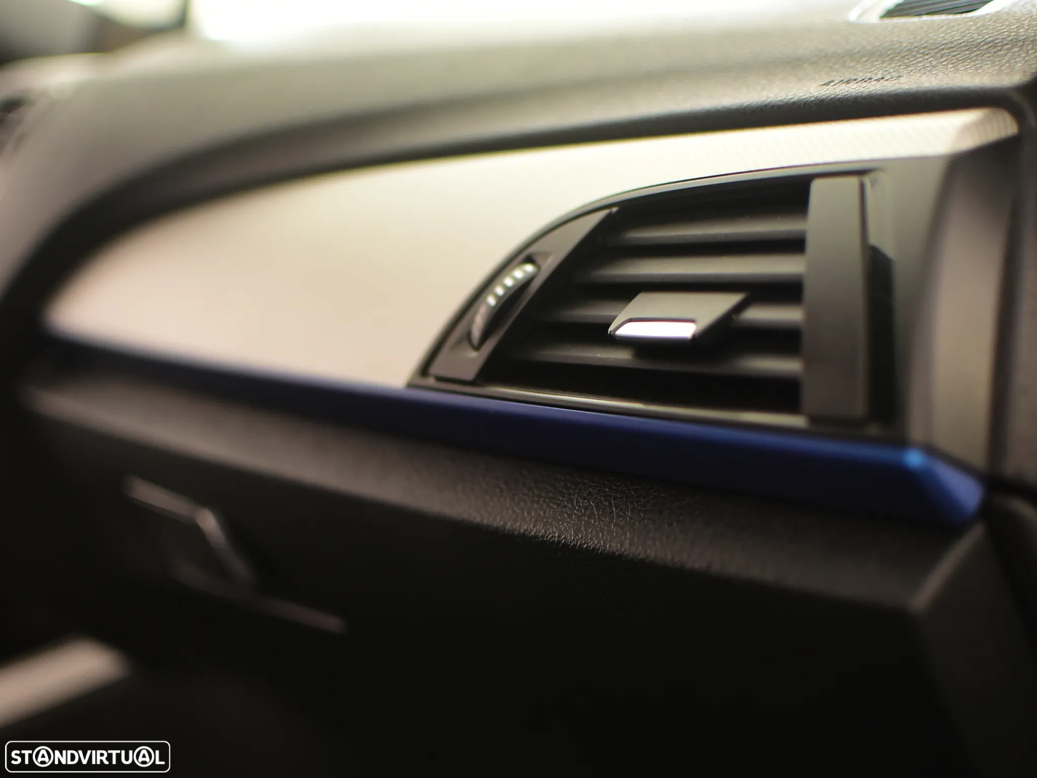 BMW 116 d Pack M - 16