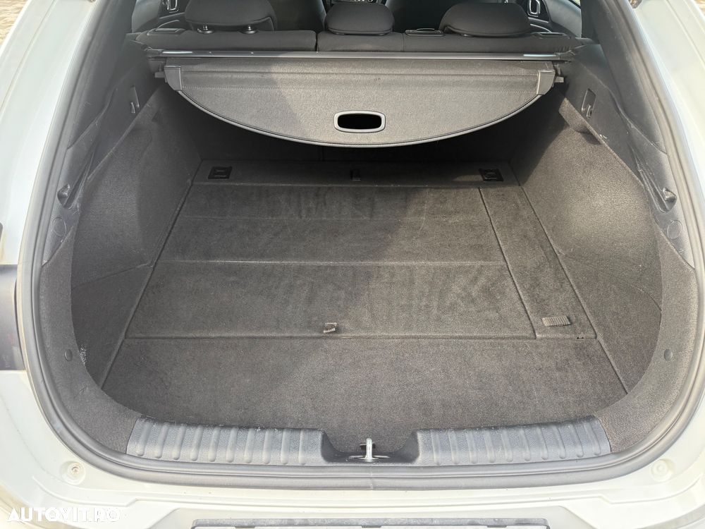 Kia Pro Ceed 1.4 T-GDI DCT7 OPF GT LINE - 37