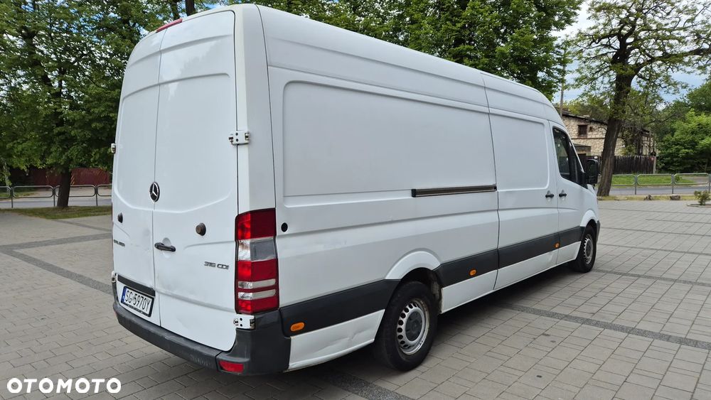Mercedes-Benz SPRINTER - 10