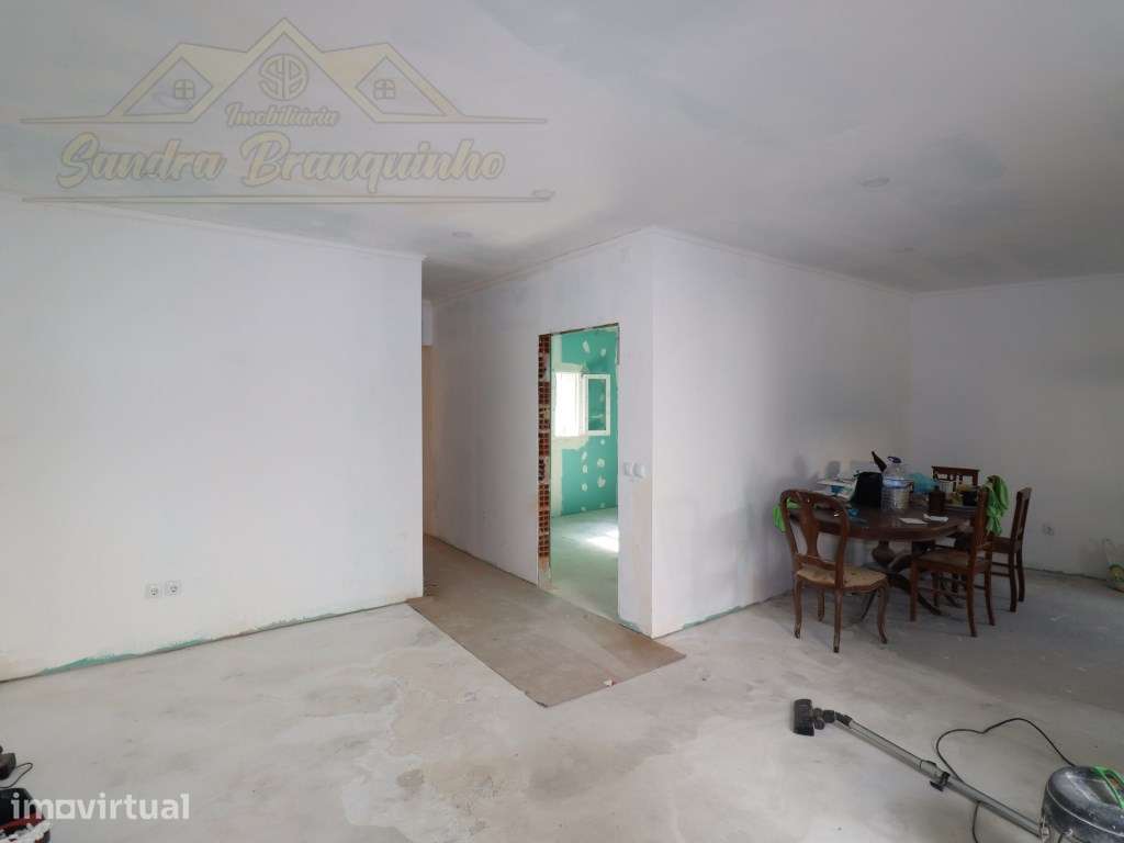 Moradia T2+1(nova) com garagem e terraço - Grande imagem: 4/32