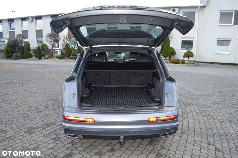 Audi Q7 - 13