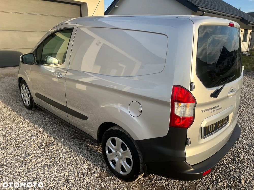Ford transit courier - 14