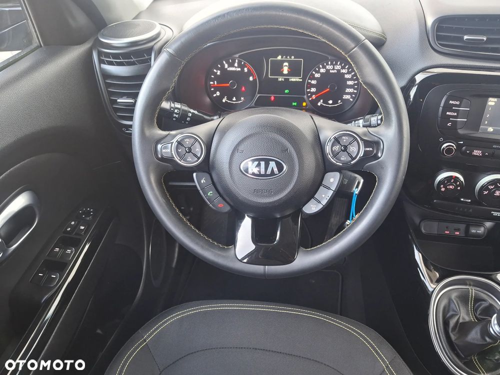 Kia Soul Diesel Dream Team Edition - 24