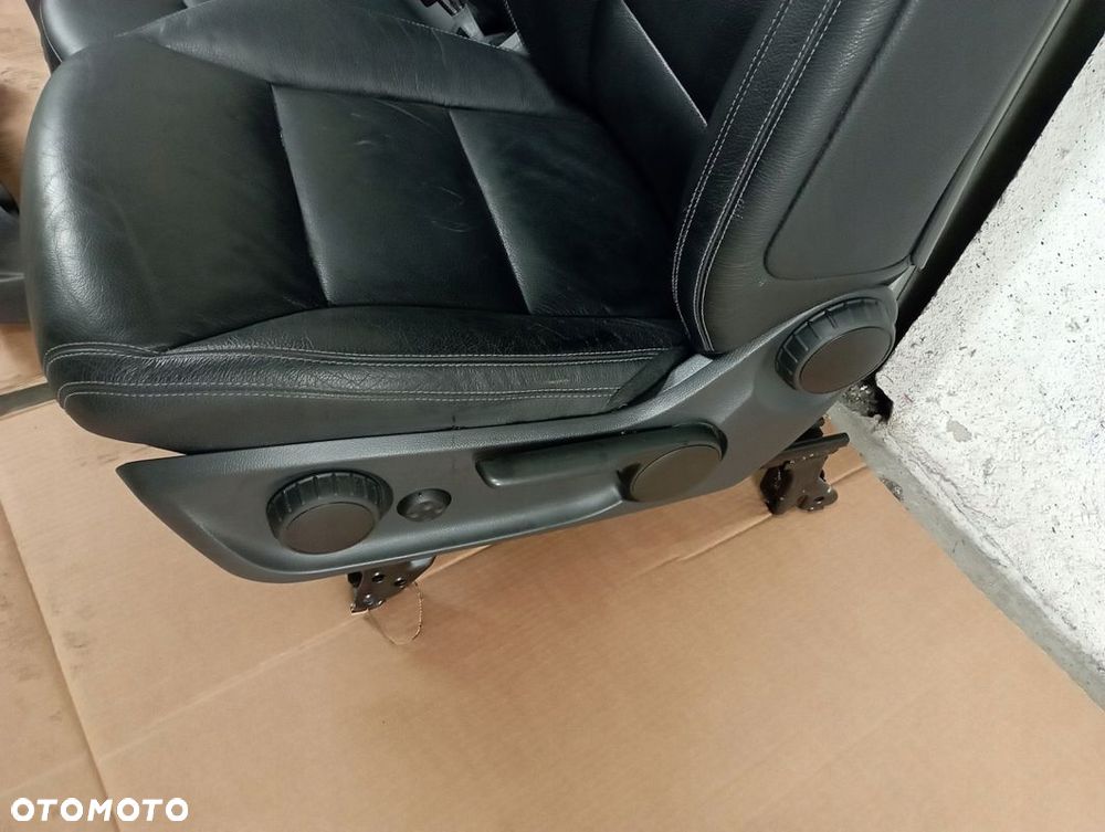 MERCEDES W246 FOTELE SIEDZENIA KANAPA GRZANE SKÓRA EUROPA - 14