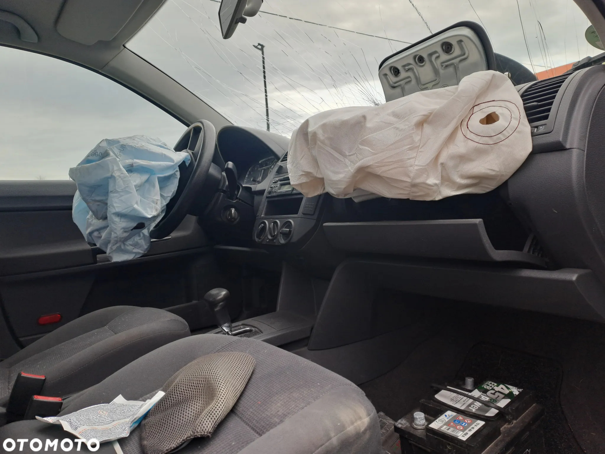 Volkswagen Polo 9n sedan 1.4 16V automat kod skrzyni GJG kod lakieru LA7W cały na części - 6