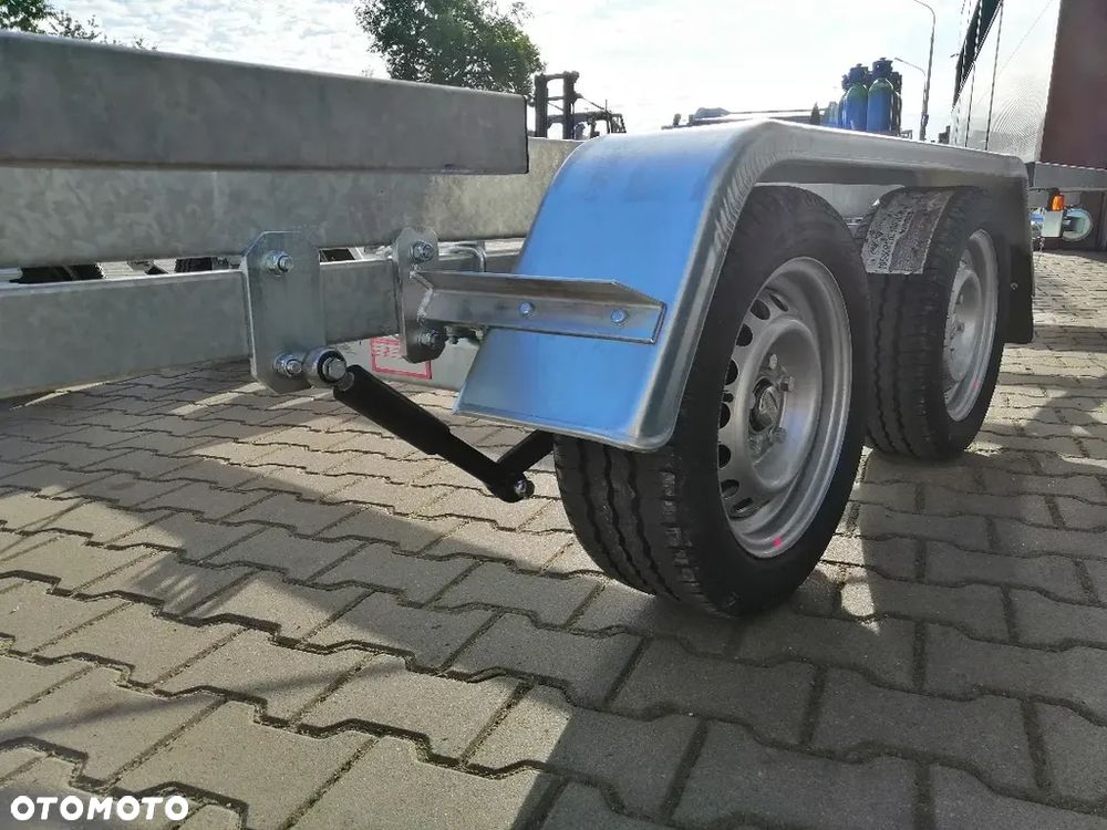 Besttrailers Przyczepa TINY HOUSE (Domki mobilne) 7,2x2,45 m DMC 3500 kg, 2 osie, 13", 4 podpory - 8