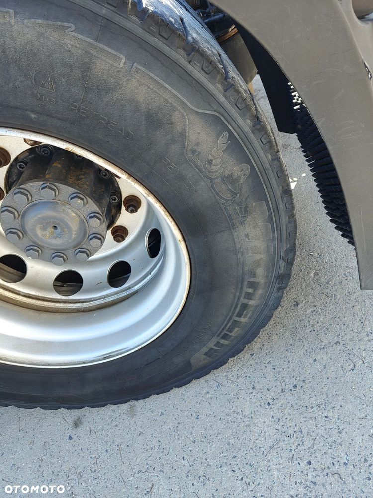 Mercedes-Benz ACTROS 1845 315/70R22,5 - 12