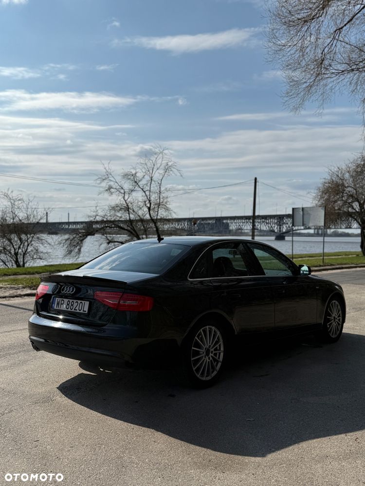 Audi A4 Limousine - 10