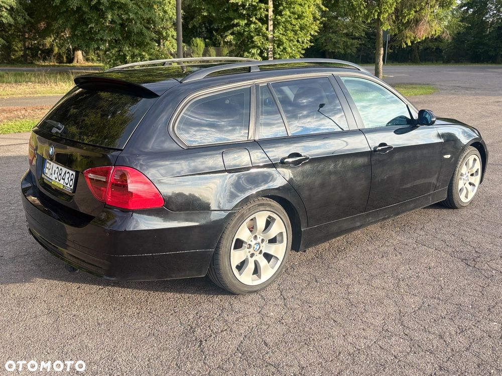 BMW Seria 3 318d - 5