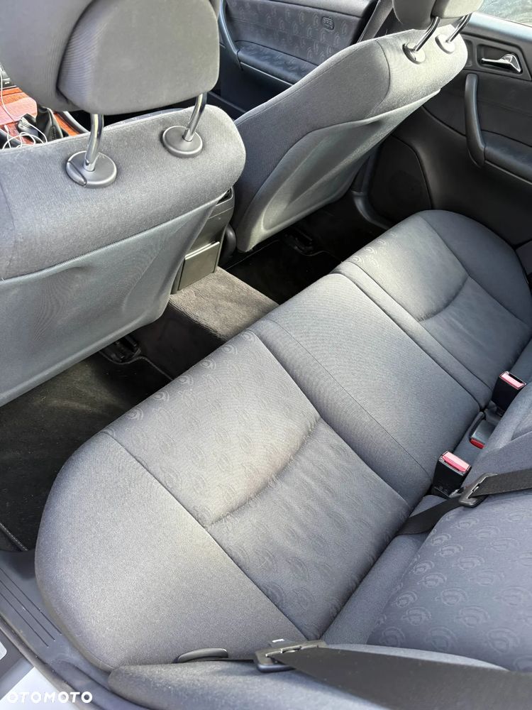 Mercedes-Benz Klasa C - 9