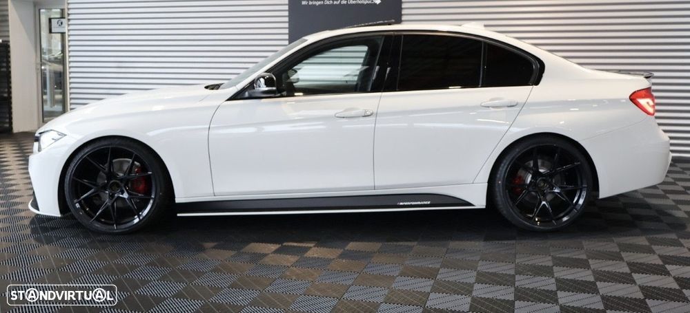BMW 330 i Aut. M Sport - 2