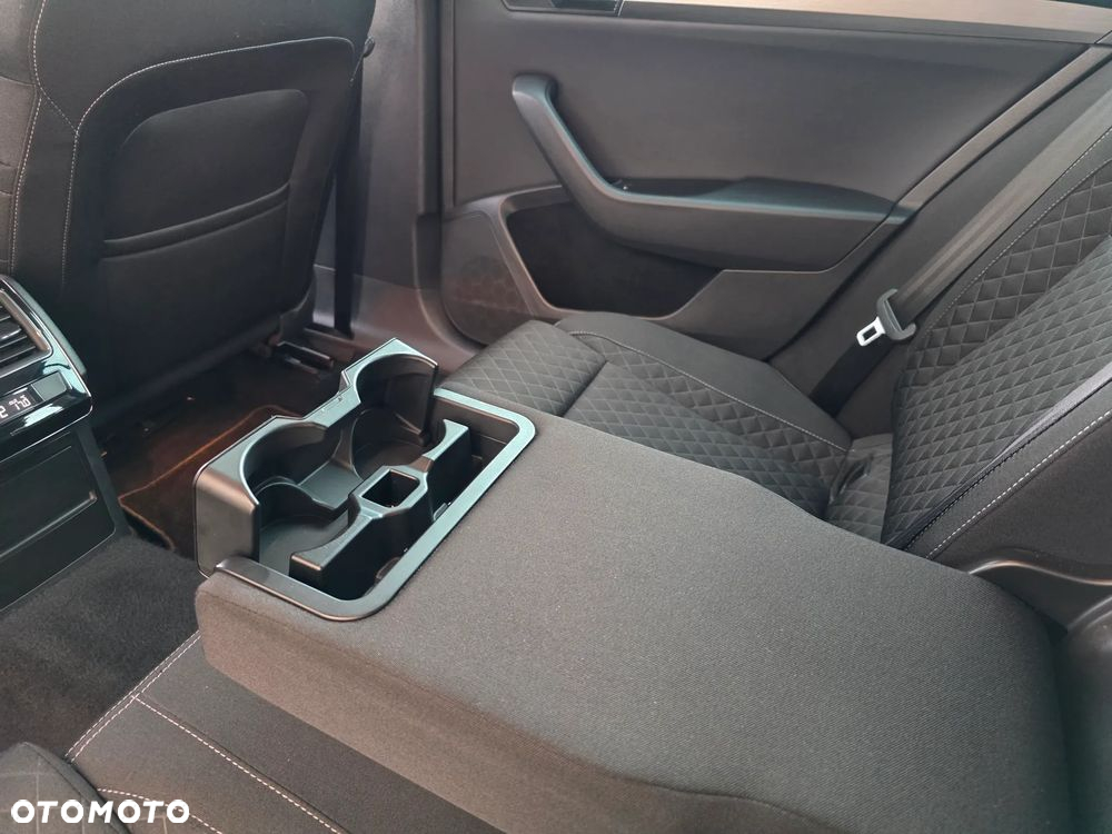 Skoda Superb 2.0 TDI Active DSG - 19
