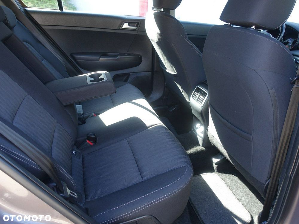 Kia Sportage 1.6 GDI L 2WD - 16