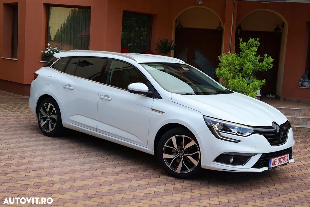 Renault Megane ENERGY dCi 110 Start & Stop Bose Edition - 8