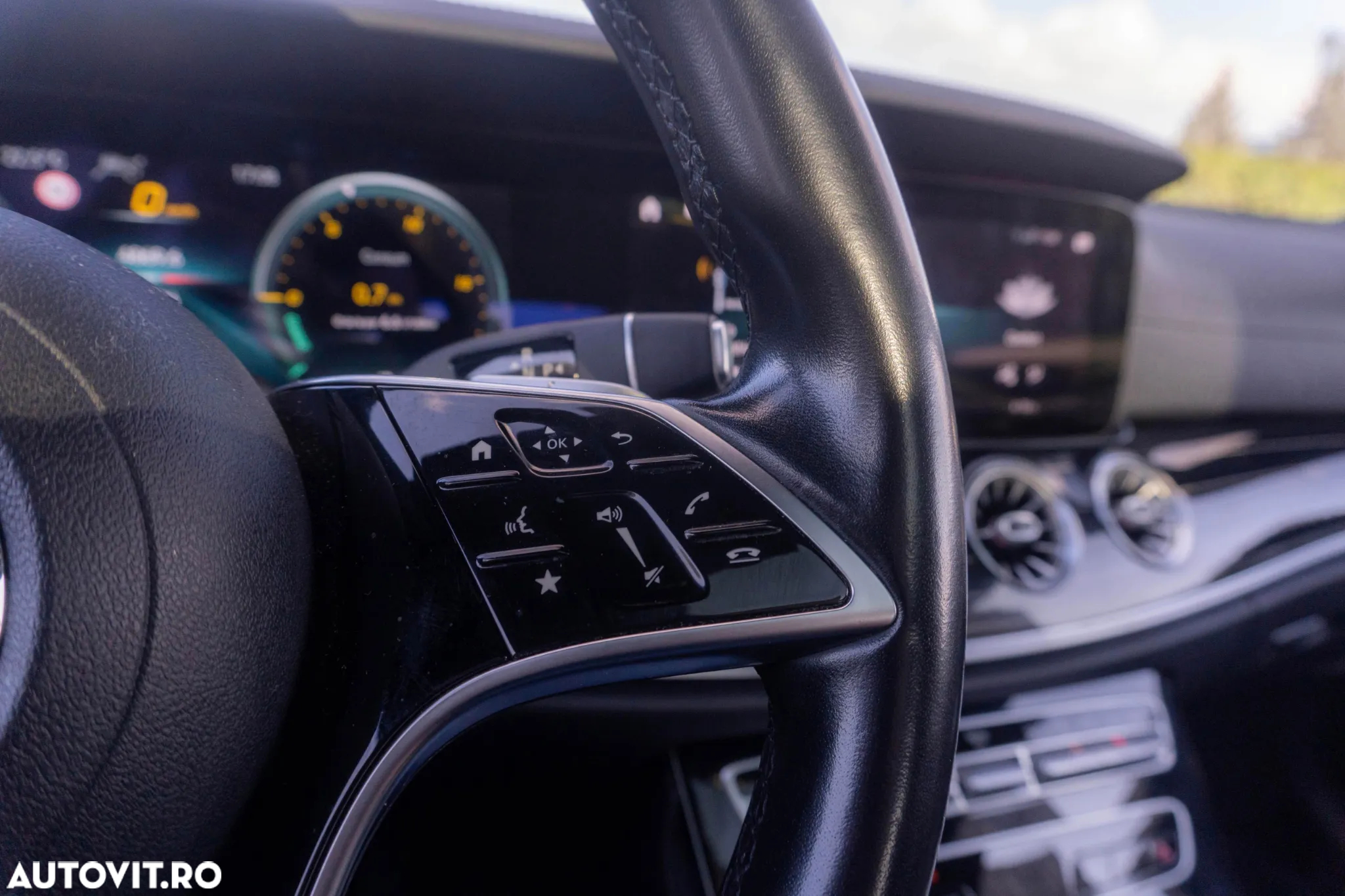 Mercedes-Benz E 220 d 4MATIC Coupe Aut. - 19