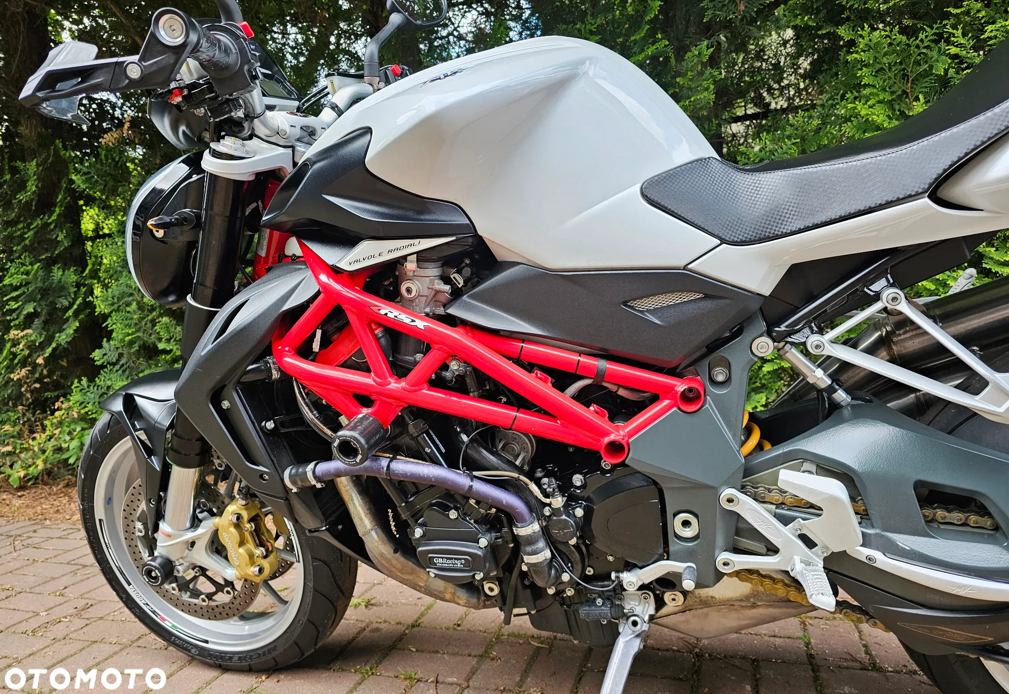 MV AGUSTA Brutale - 21