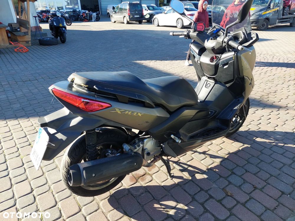 Yamaha X-max - 7