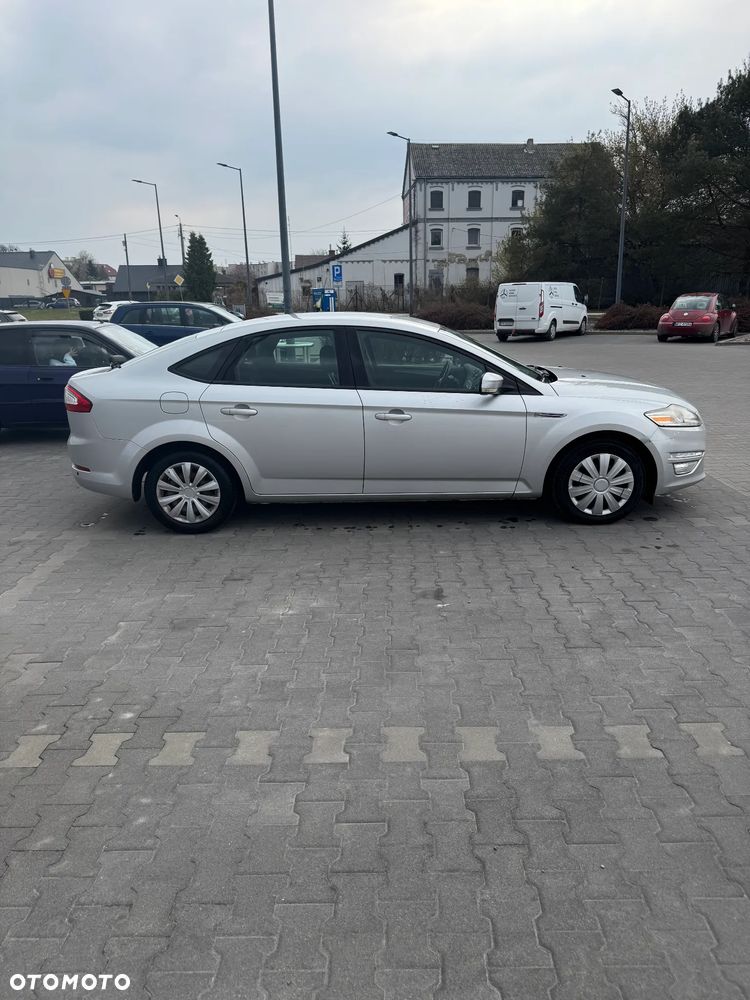 Ford Mondeo 1.6 TDCi Trend - 4