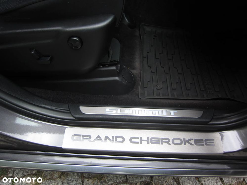 Jeep Grand Cherokee Gr 3.0 CRD Summit - 18