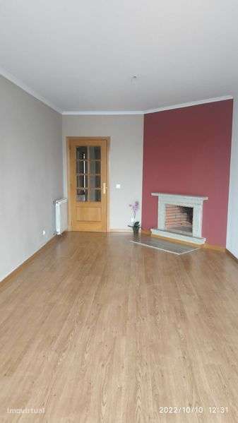apartamento T2 Madalena 500 metros da praia - Grande imagem: 4/9