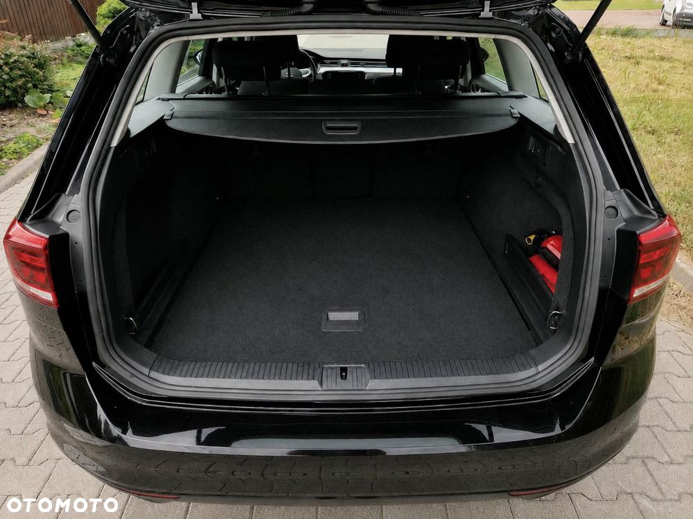 Volkswagen Passat 2.0 TSI Business DSG - 13