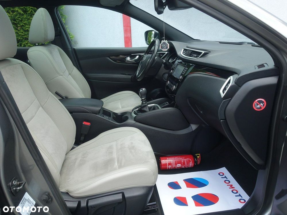 Nissan Qashqai 1.5 dCi N-Connecta EU6 - 14